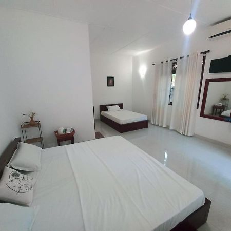 S & D Resort Anuradhapura Exteriör bild