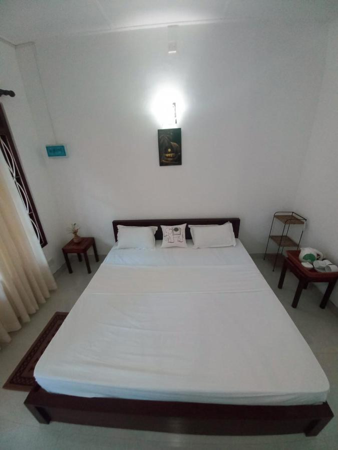 S & D Resort Anuradhapura Exteriör bild